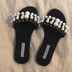 Liliana Black Pearl and Gold Slides